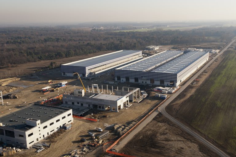 Aeronautical production plant 